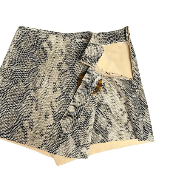 ZARA snake skin leather skort shorts - Picture 8 of 8